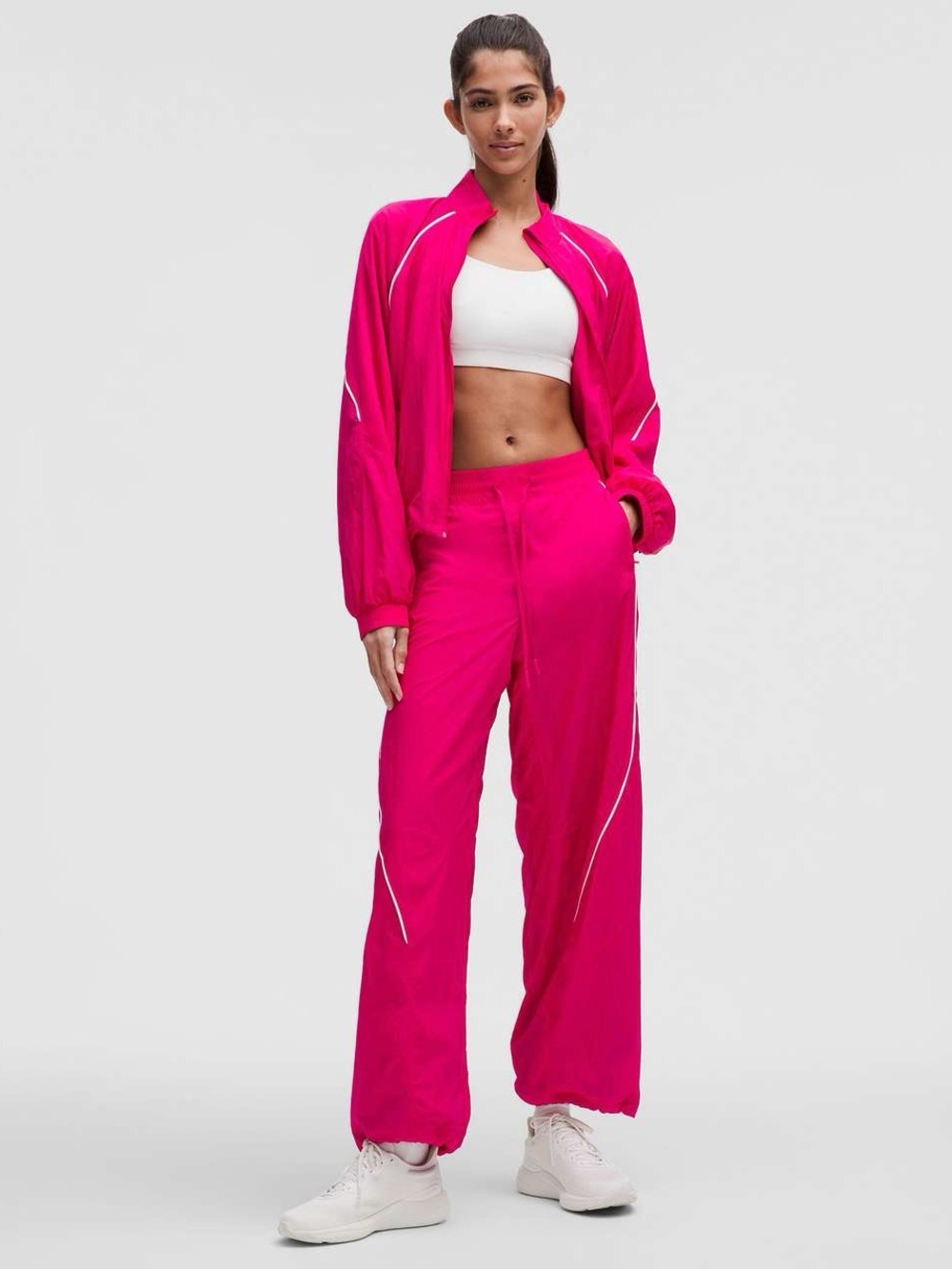 Lululemon License to Train Mid-Rise Lightweight Jogger size 4